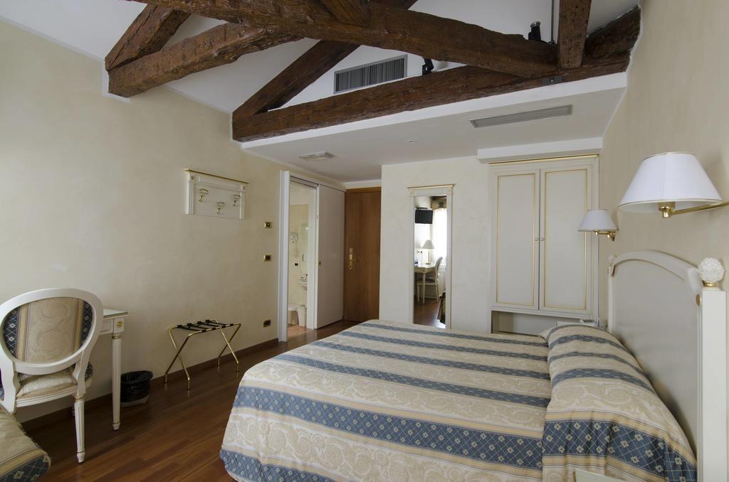 Hotel Do Pozzi Venedig